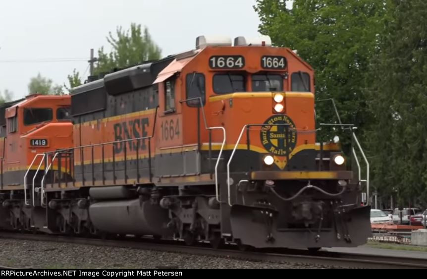 BNSF 1664